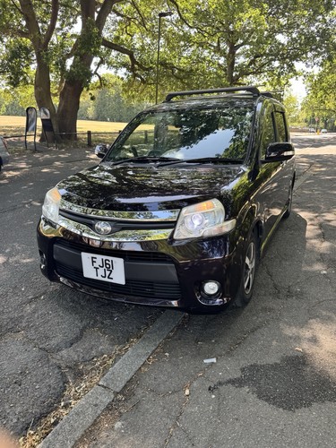 Toyota sienta 2011 seater - sienta,